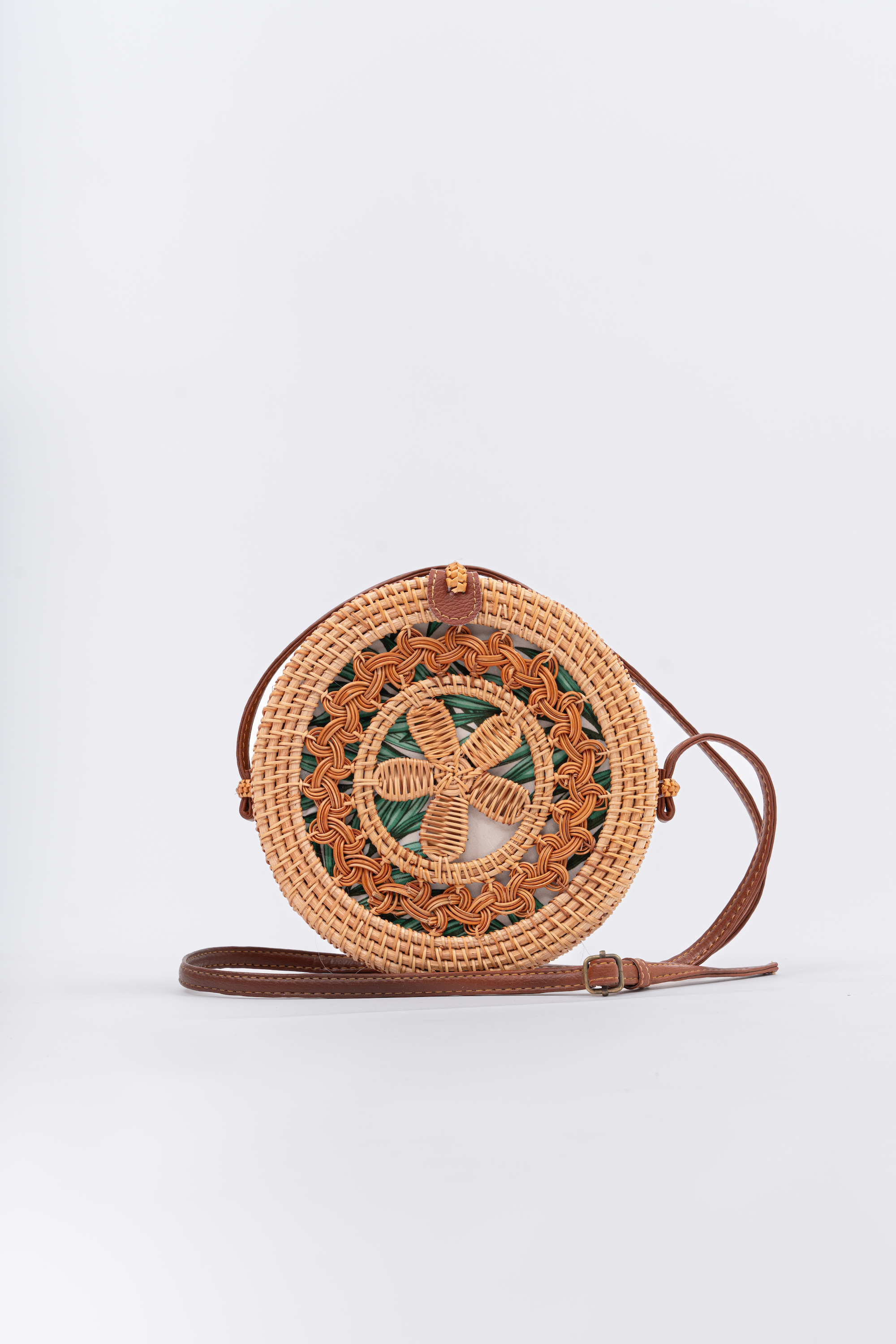 Round weave bag on sale