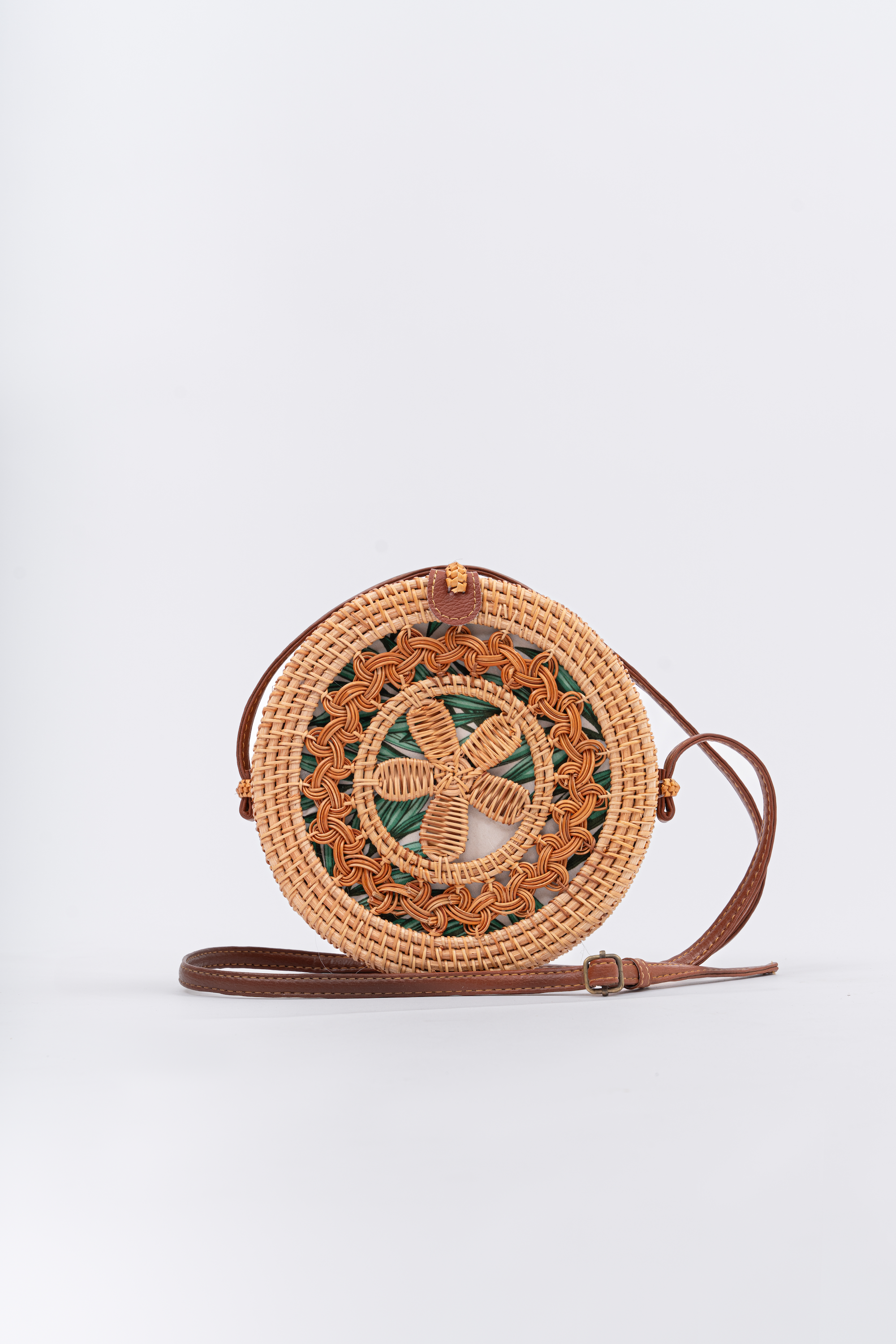 Woven cheap purse round