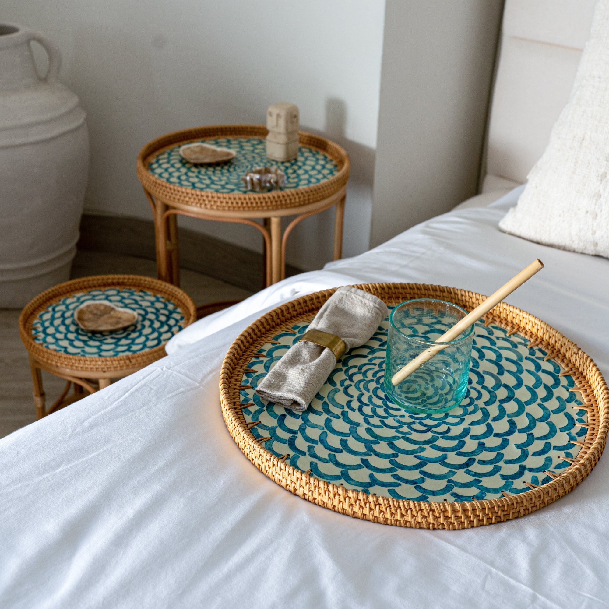 Bloom Table Set + Free Tray